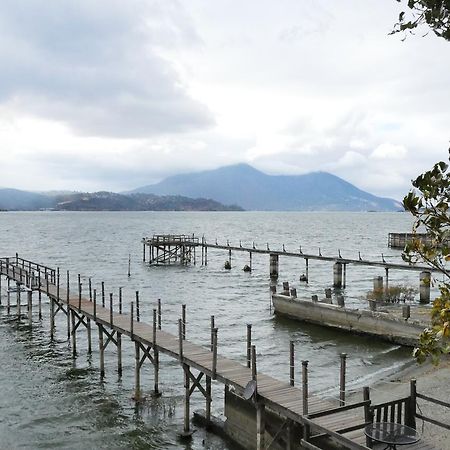 By The Lake クリアレイク エクステリア 写真